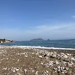 Noravilla Con Piscina Fra Mare E Montagne