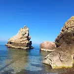 Noravilla Con Piscina Fra Mare E Montagne