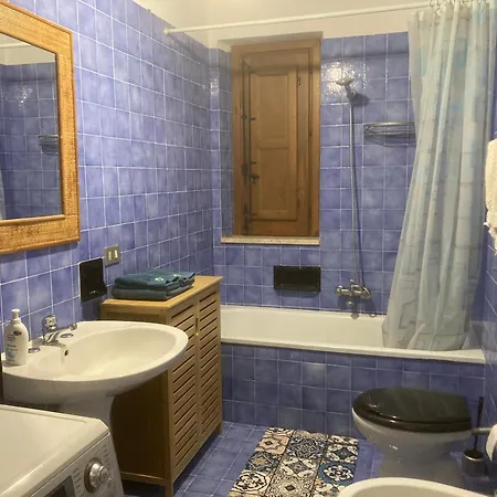 Semesterbostad Noravilla Con Piscina Fra Mare E Montagne