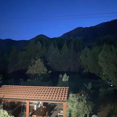 Noravilla Con Piscina Fra Mare E Montagne Mandra Capreria